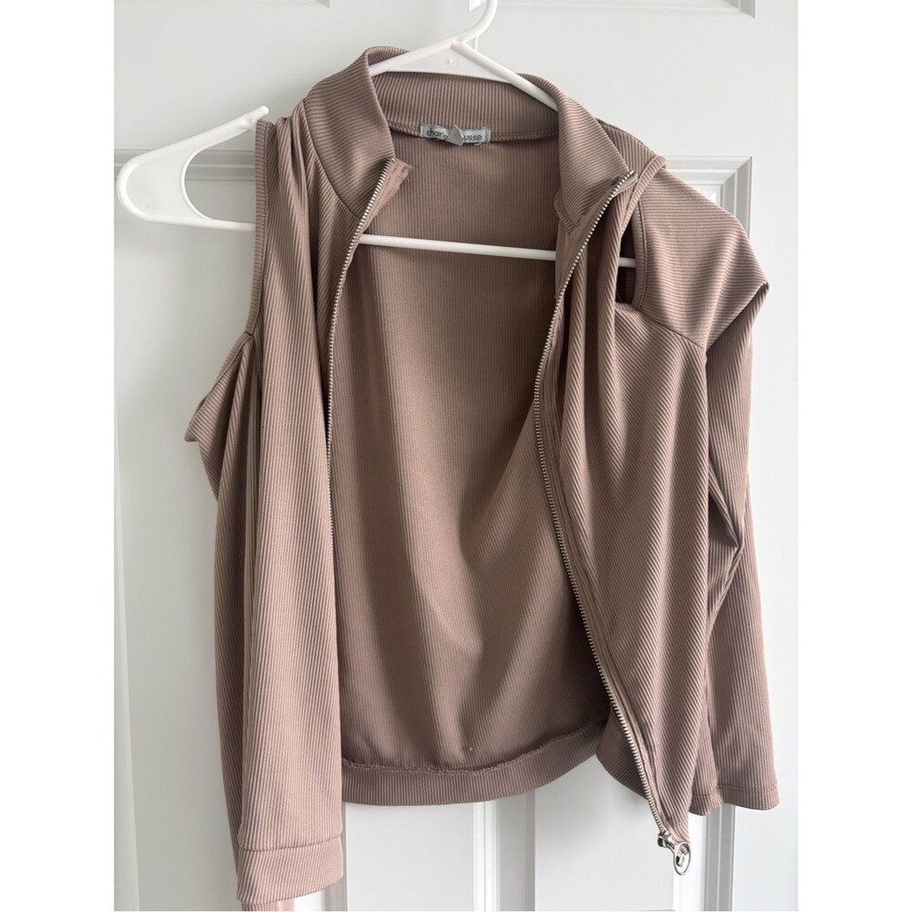 Charlotte Russe Ribbed Zip-Front Vest in Mauve Taupe Size Small